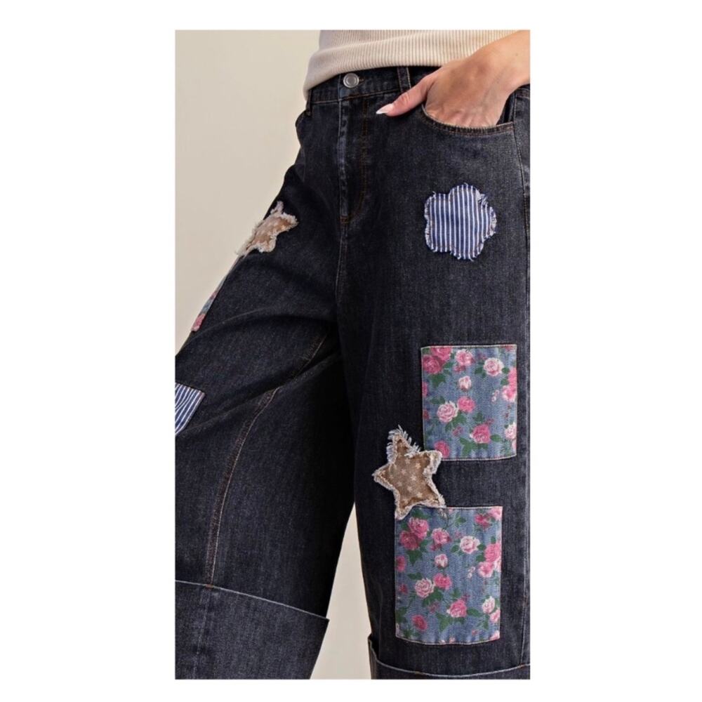 Easel Rose Patch Black Denim Cropped Jeans - Picture 5 of 5